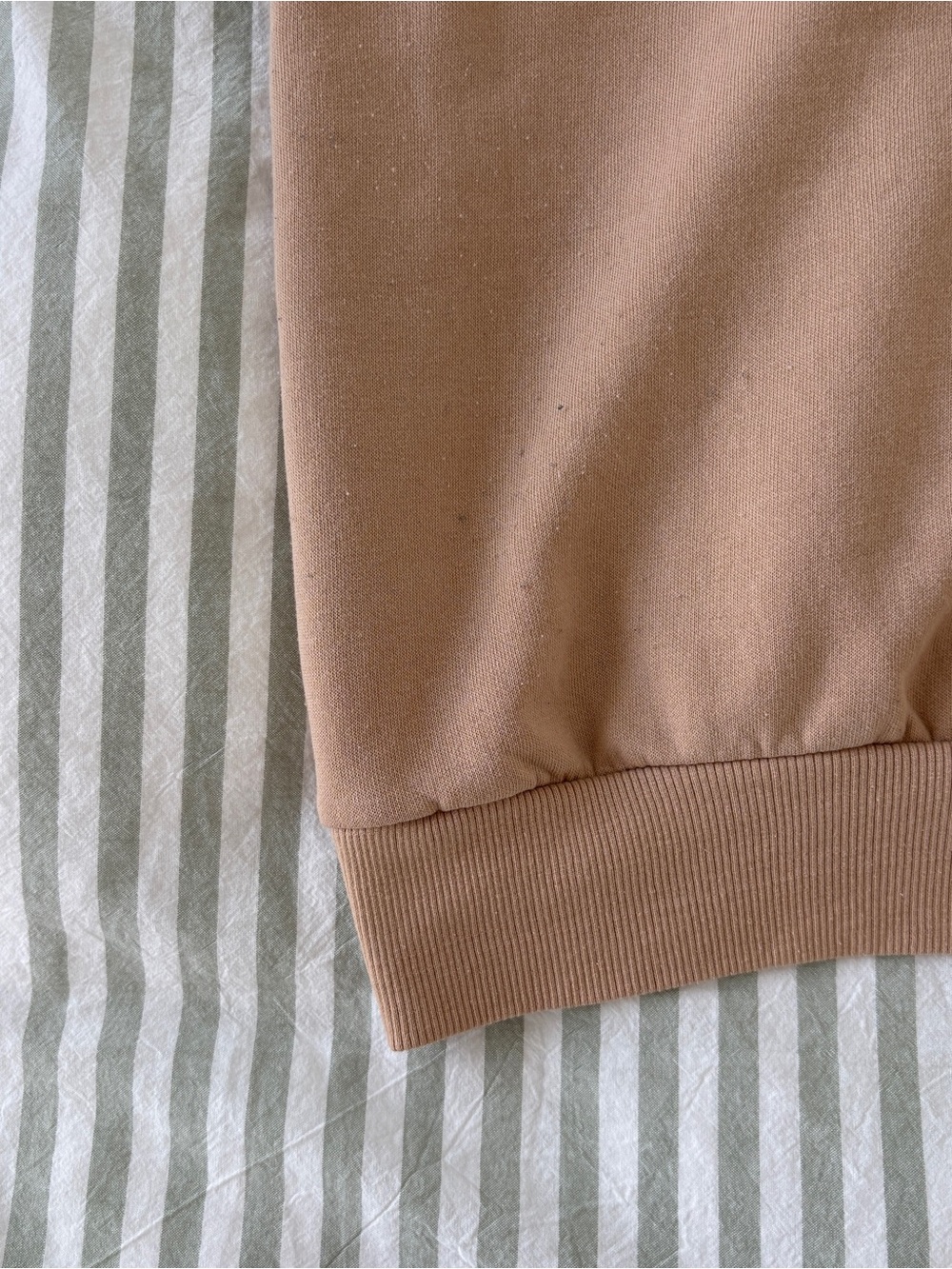 Brandy Melville Vintage Beige Hoodie - Picture 5 of 7